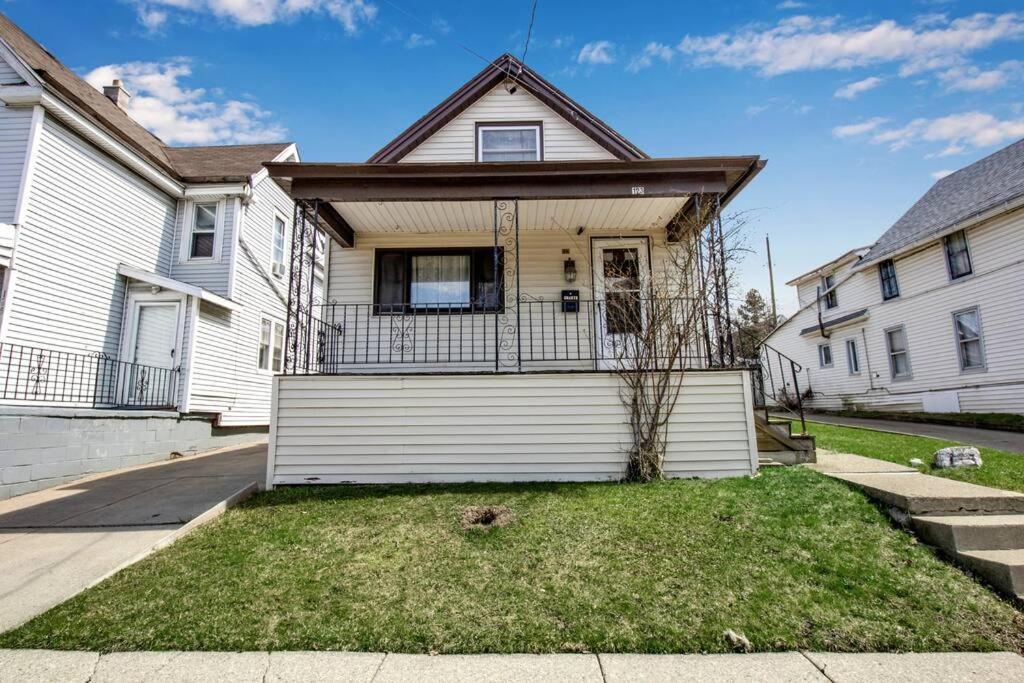 Welcome To Our Cozy Krib Buffalo Exterior photo